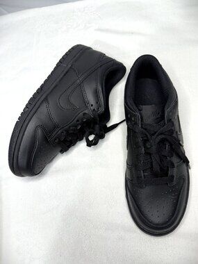 Nike Dunk Low GS Triple Black Sneakers Shoes FB9109-009  Size 4.5 Youth/6 Women